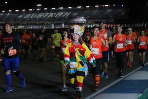 BIB: 24618, 27912, 28938, 29267
                            <button type="button" onclick="openModal(11489782)" class="btn btn-primary btn-sm float-right btn-popup" data-toggle="modal" data-target=".modal-high-quality">
                        <i class="fas fa-shopping-cart"></i> Add to Cart
                    </button>
                                            <button type="button" onclick="isThisMe(11489782, true)" class="btn btn-success btn-sm float-right btn-popup btn-isme hidden" data-toggle="tooltip" data-placement="bottom" title="นี่คือรูปของคุณใช่ไหม คลิกที่นี่เพื่อเอาเข้าอัลบั้ม">
                        <i class="fas fa-plus"></i> Add to album
                    </button>
                    <button type="button" onclick="isThisMe(11489782, false)" class="btn btn-warning btn-sm float-right btn-popup btn-isnotme hidden">
                        <i class="fas fa-ban"></i> Remove from album
                    </button>